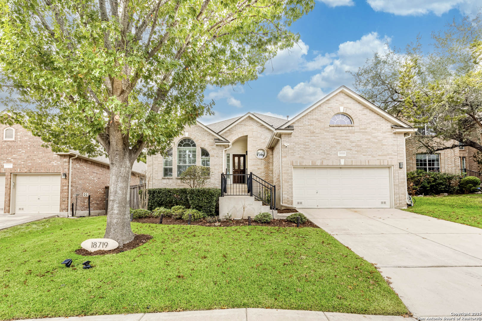 18719 Rogers Pass San Antonio TX 78258