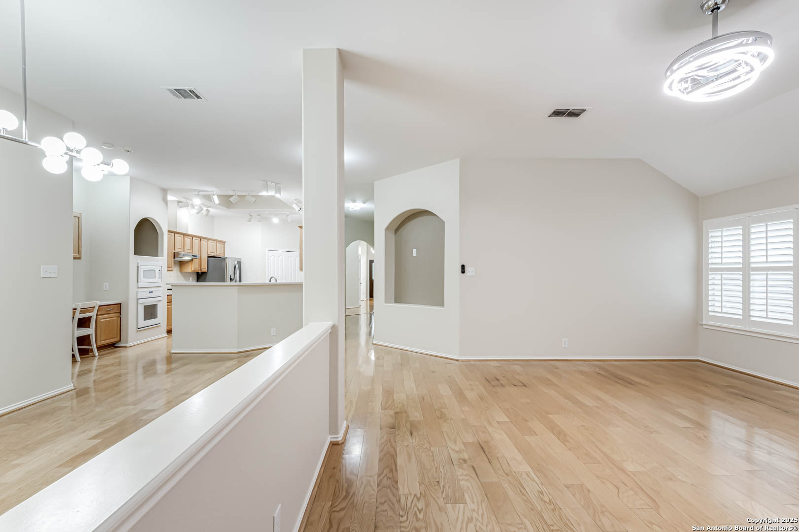 18719 Rogers Pass San Antonio TX 78258
