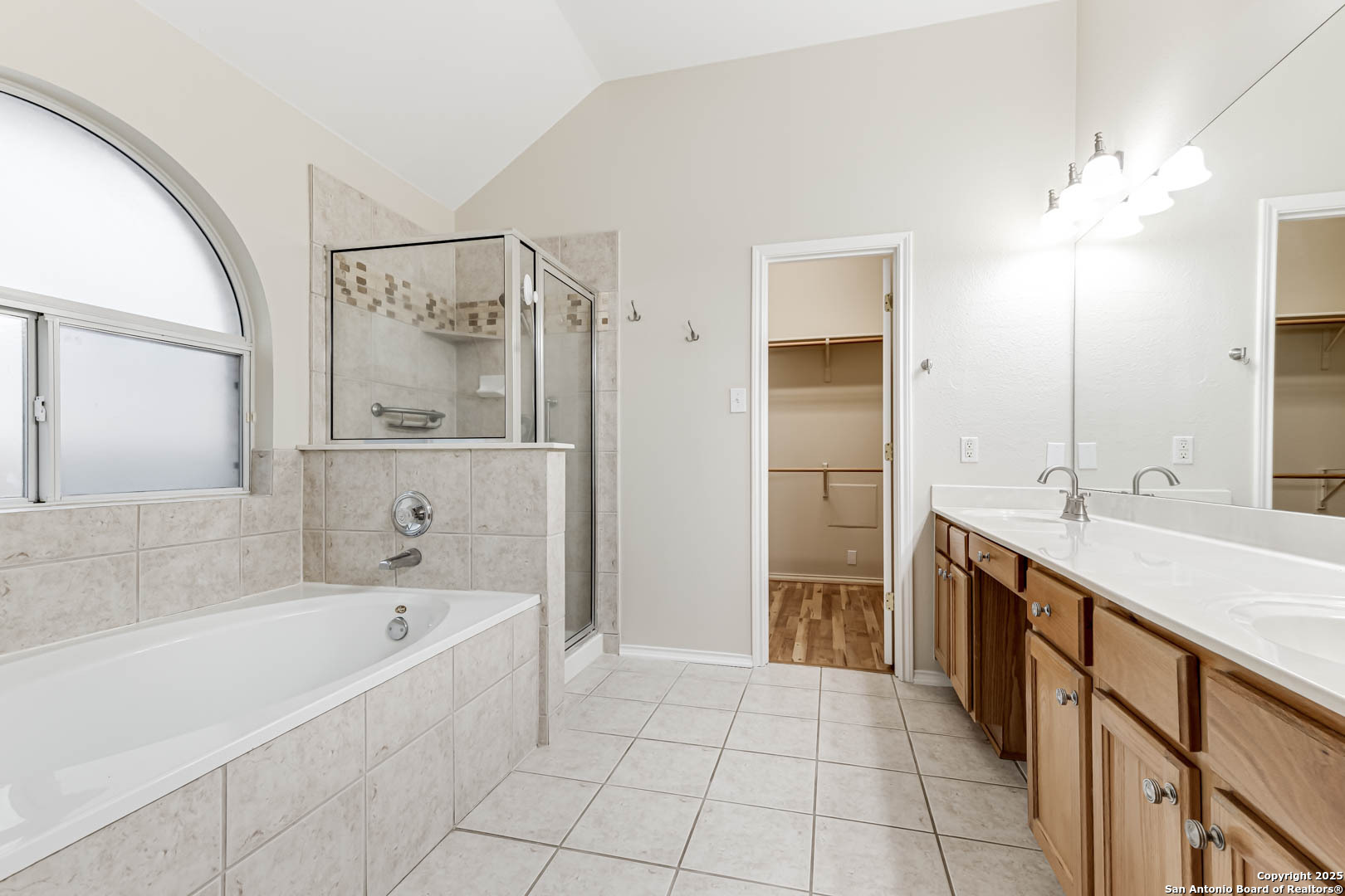 18719 Rogers Pass San Antonio TX 78258