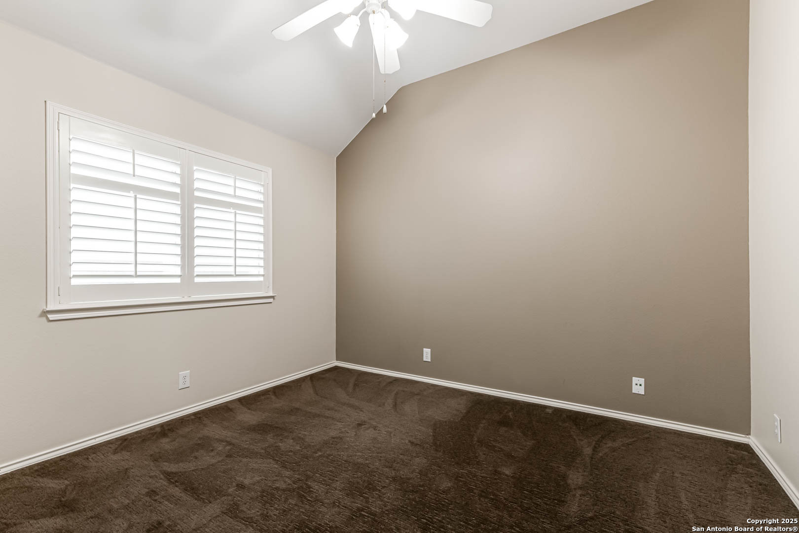 18719 Rogers Pass San Antonio TX 78258