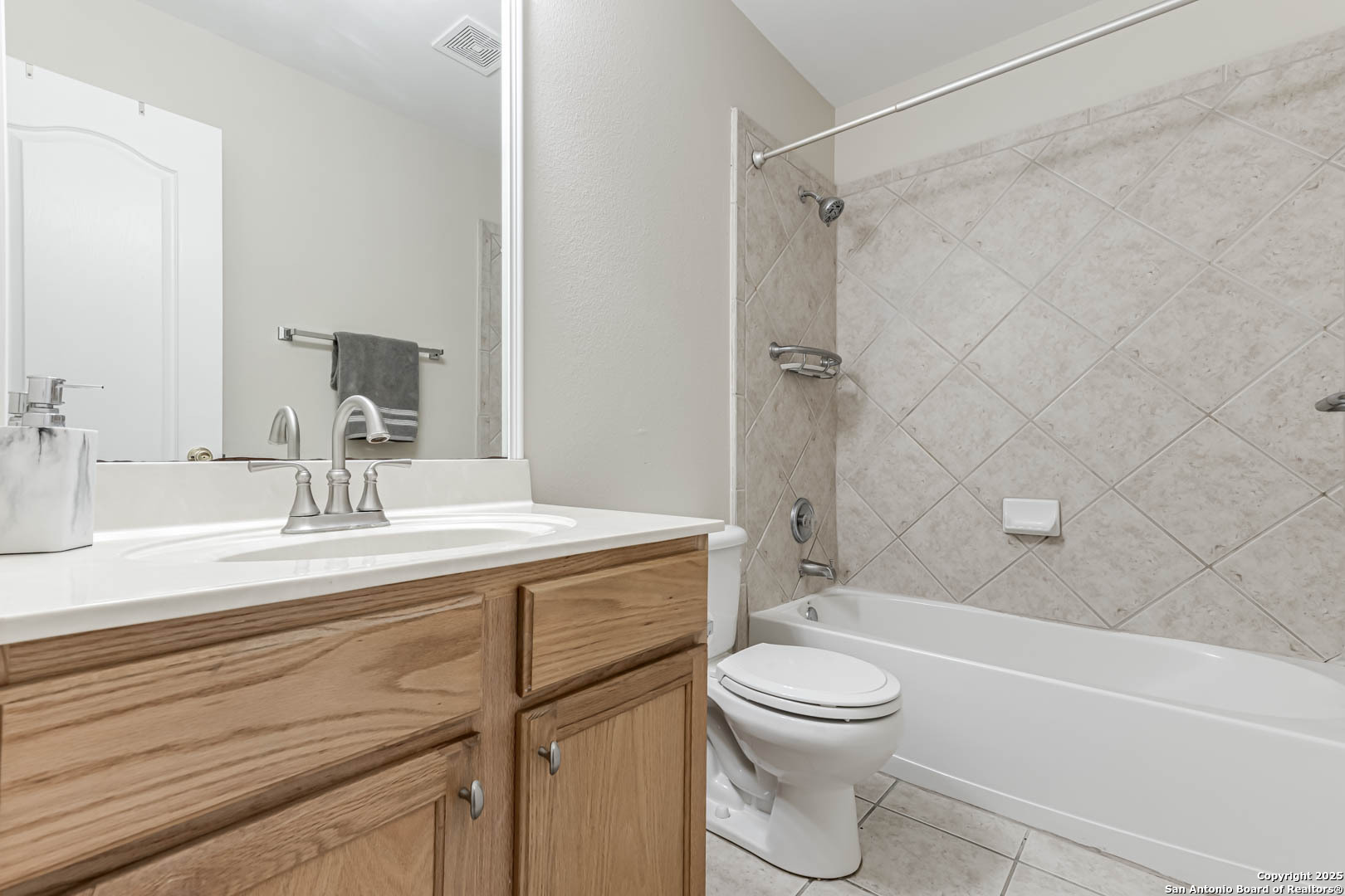 18719 Rogers Pass San Antonio TX 78258