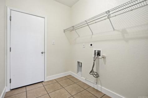1925 Eastern Finch New Braunfels TX 78130