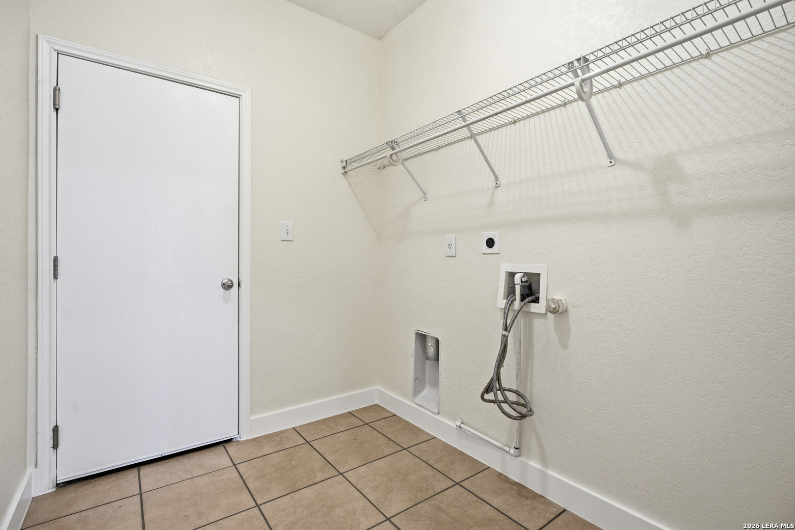 1925 Eastern Finch New Braunfels TX 78130