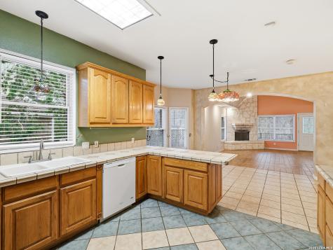 8435 Timber Belt San Antonio TX 78250