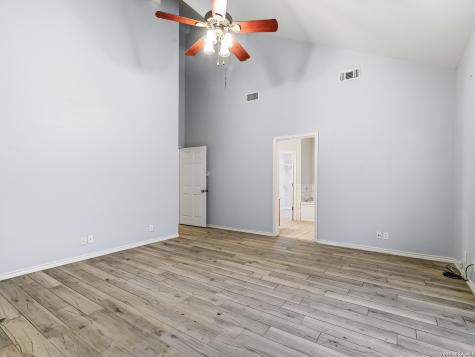 8435 Timber Belt San Antonio TX 78250