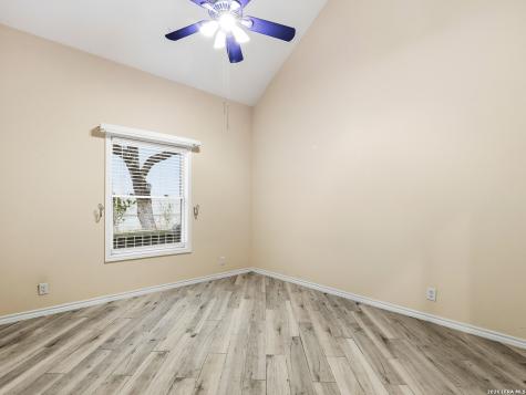 8435 Timber Belt San Antonio TX 78250