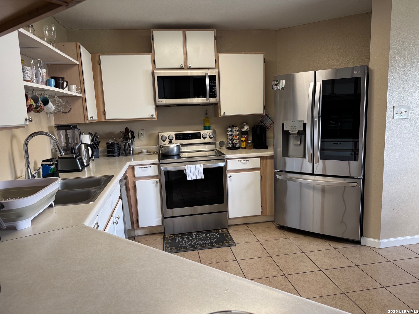 8051 Chestnut Barr Drive Converse TX 78109