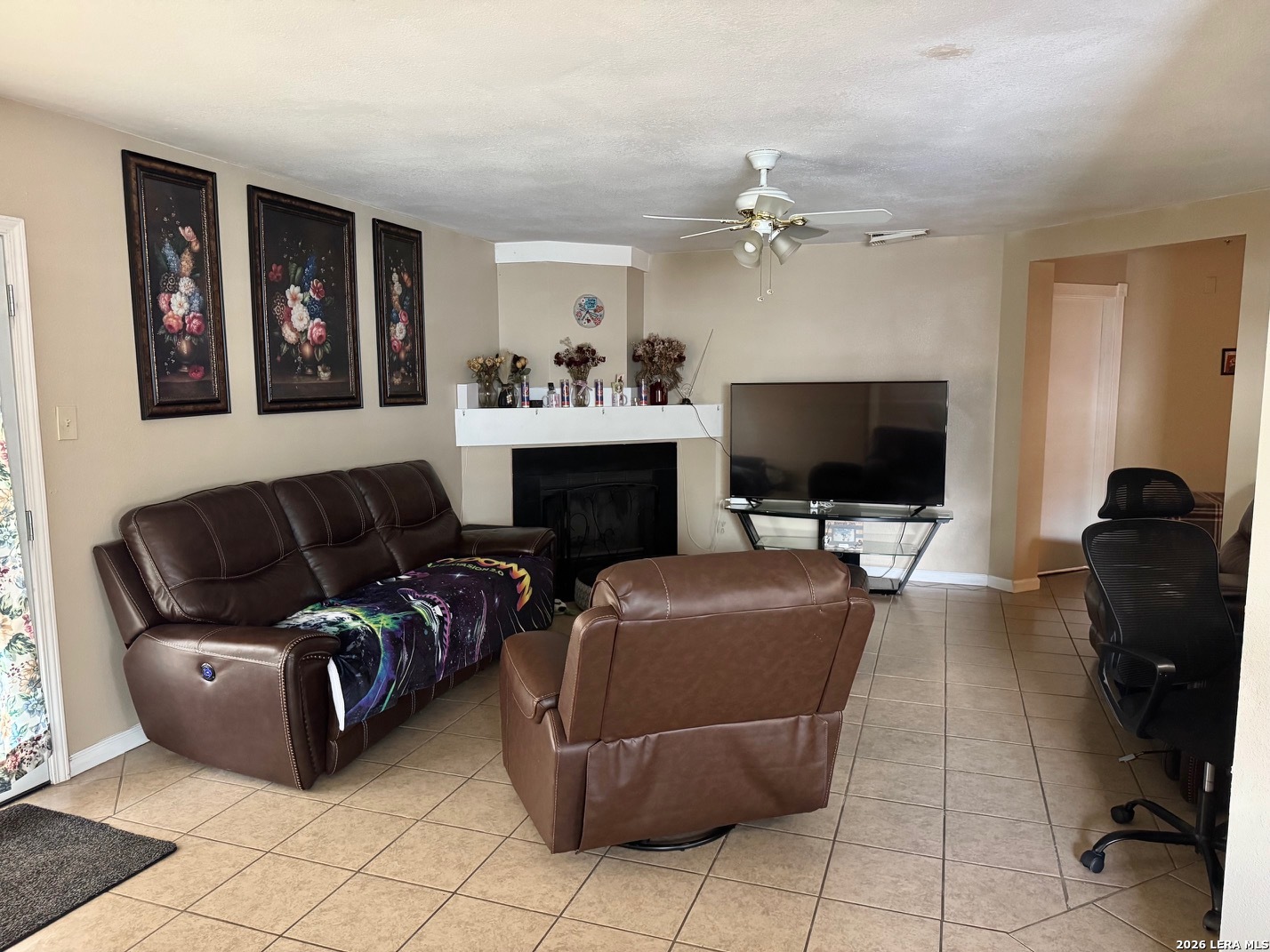 8051 Chestnut Barr Drive Converse TX 78109