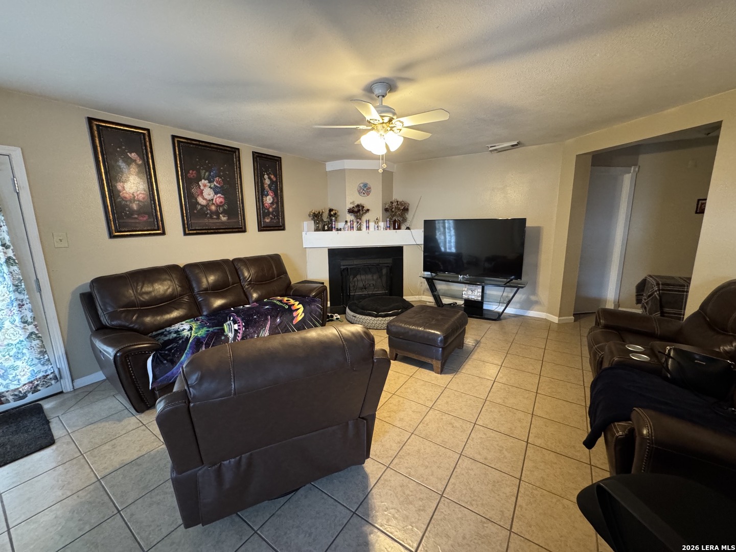 8051 Chestnut Barr Drive Converse TX 78109