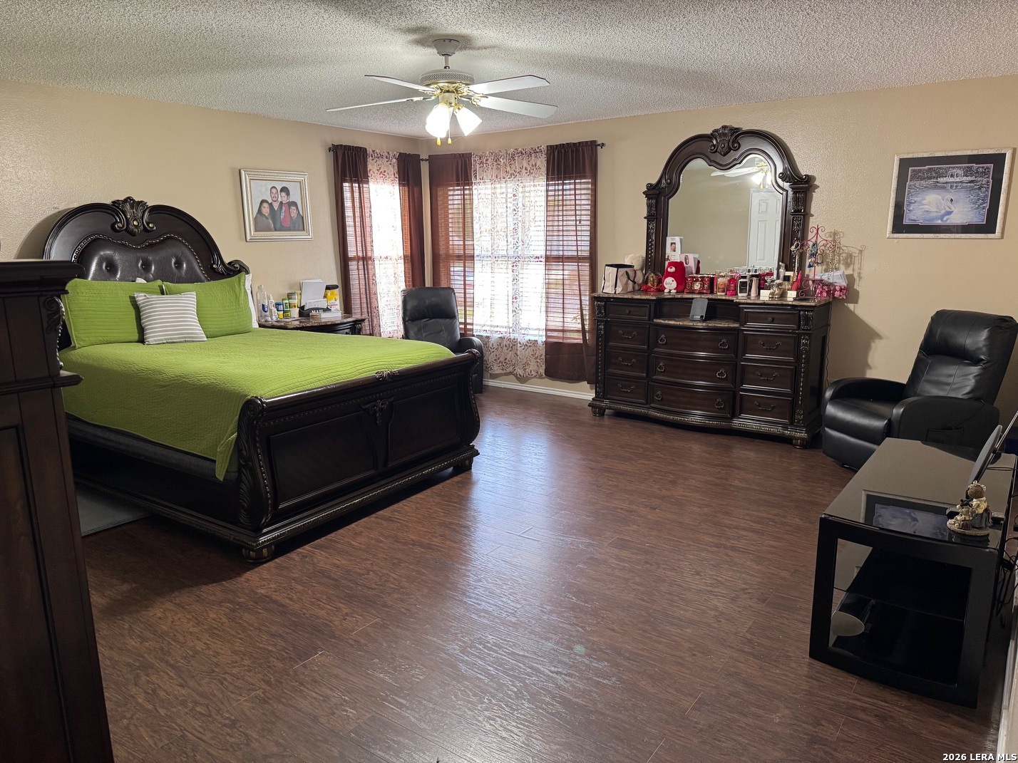 8051 Chestnut Barr Drive Converse TX 78109