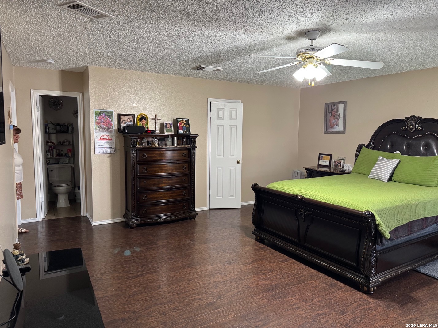 8051 Chestnut Barr Drive Converse TX 78109