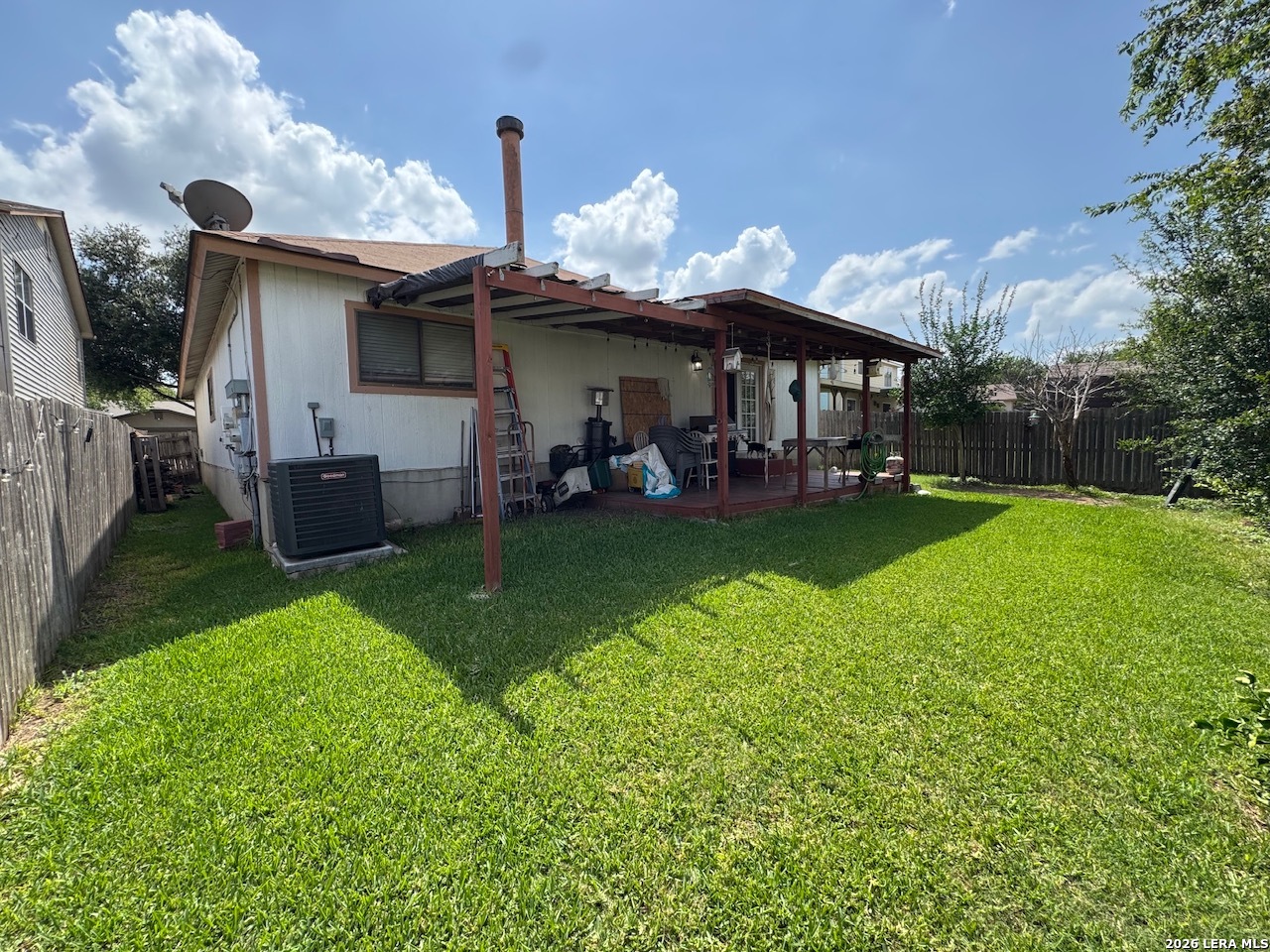 8051 Chestnut Barr Drive Converse TX 78109