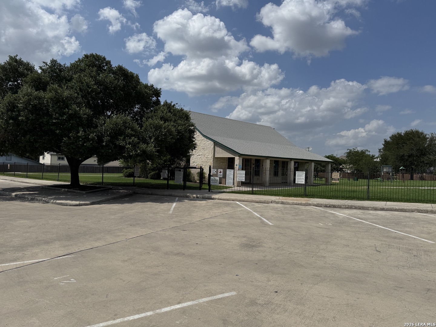 8051 Chestnut Barr Drive Converse TX 78109