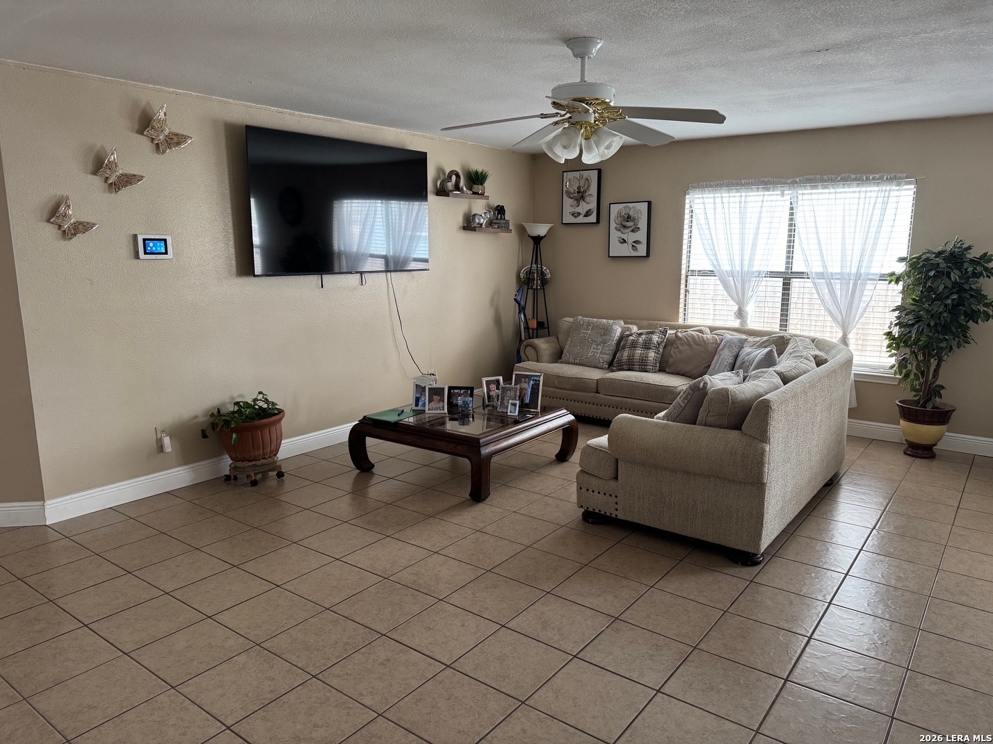 8051 Chestnut Barr Drive Converse TX 78109