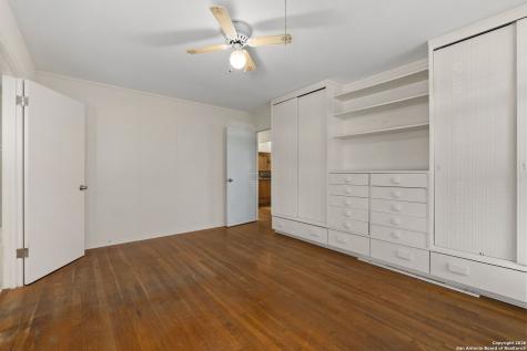 4403 Diamondhead Drive San Antonio TX 78218