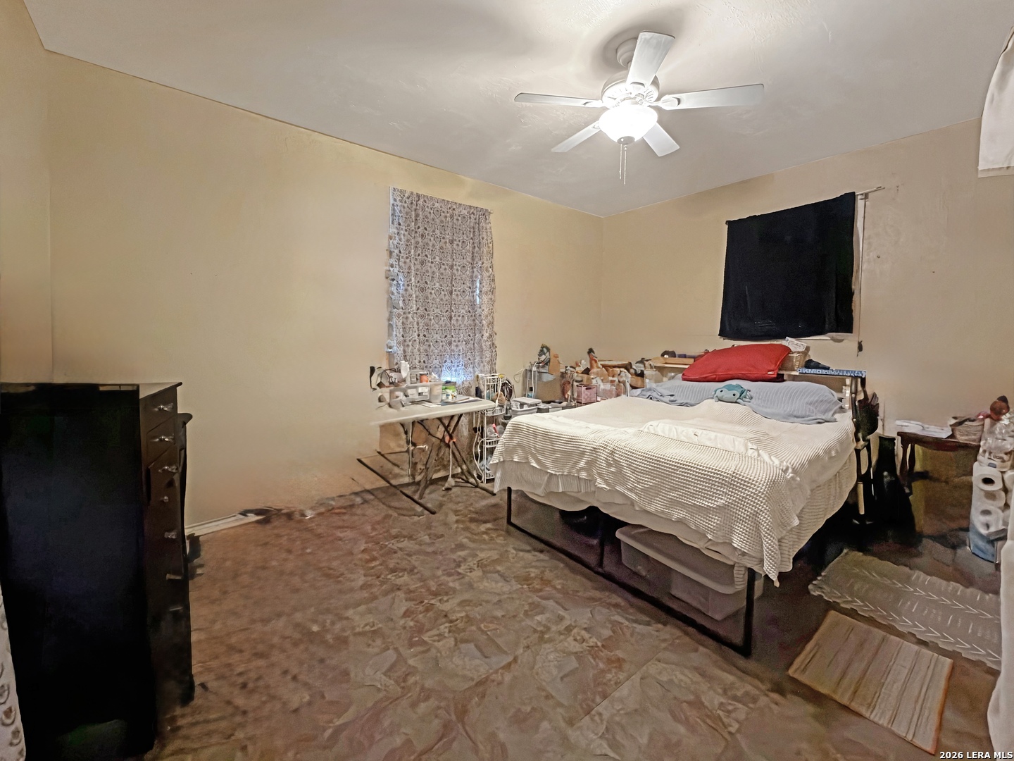 213 E 4th Elmendorf TX 78112