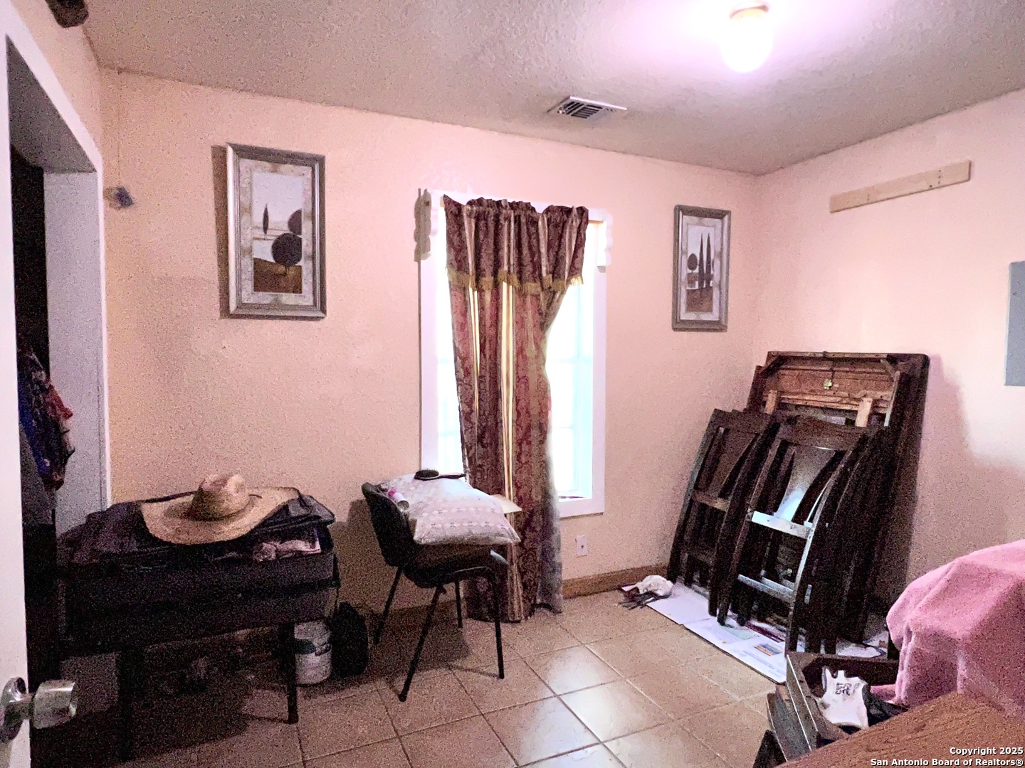 2502 Salinas San Antonio TX 78207