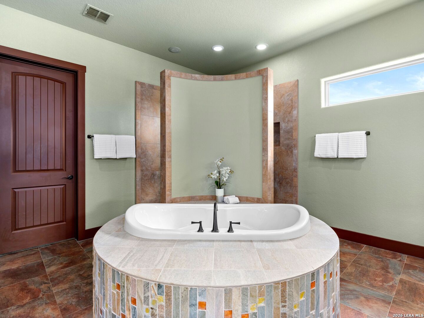 103 Falcon Crest Boerne TX 78006