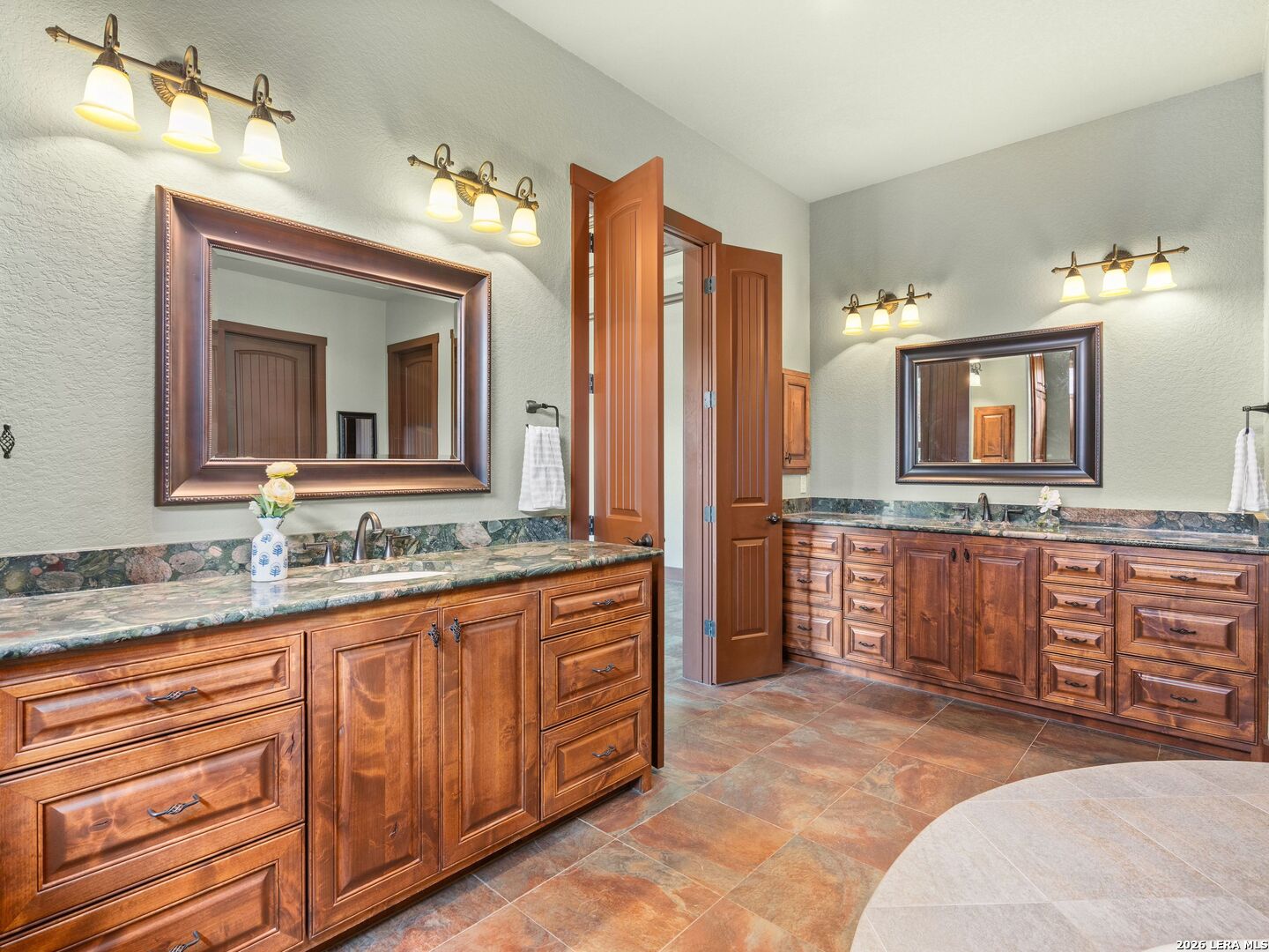 103 Falcon Crest Boerne TX 78006