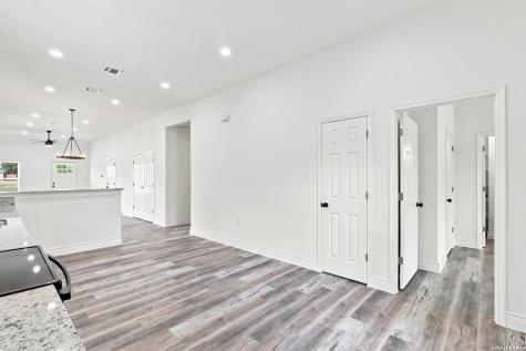 6018 Waycross Lane San Antonio TX 78220