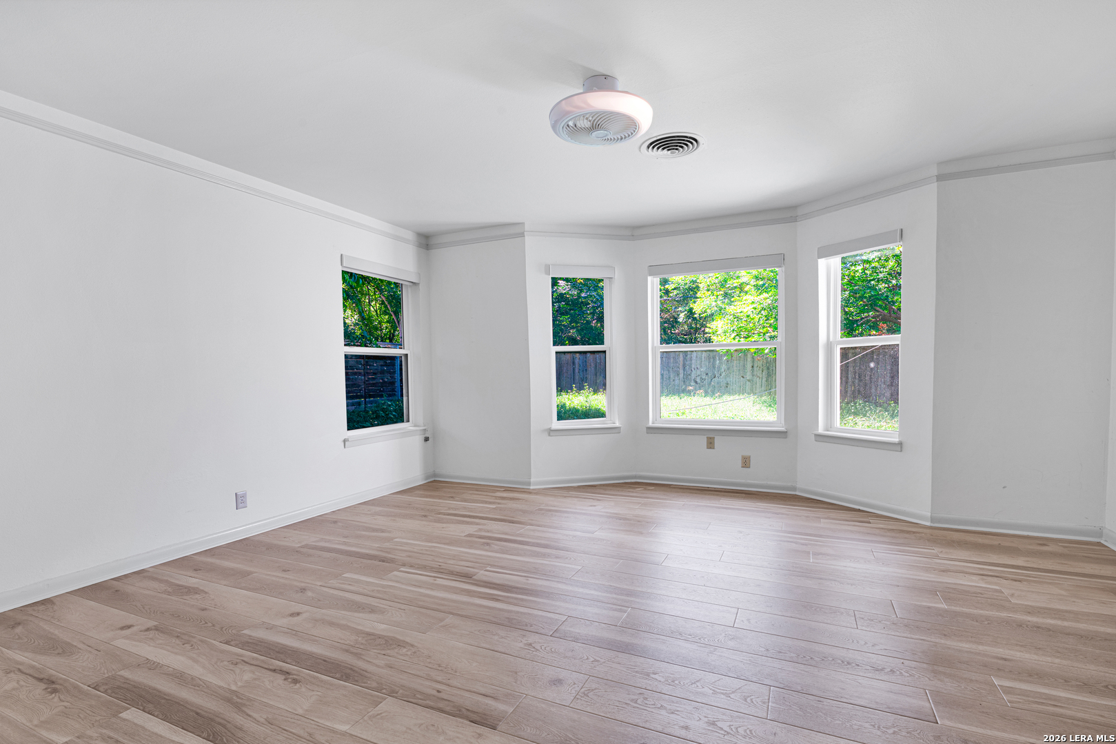 606 Wyndale San Antonio TX 78209