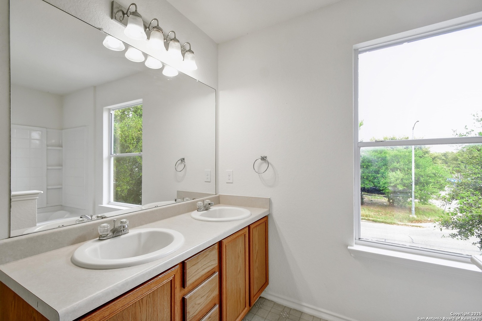 8438 Adams Hill Drive San Antonio TX 78227