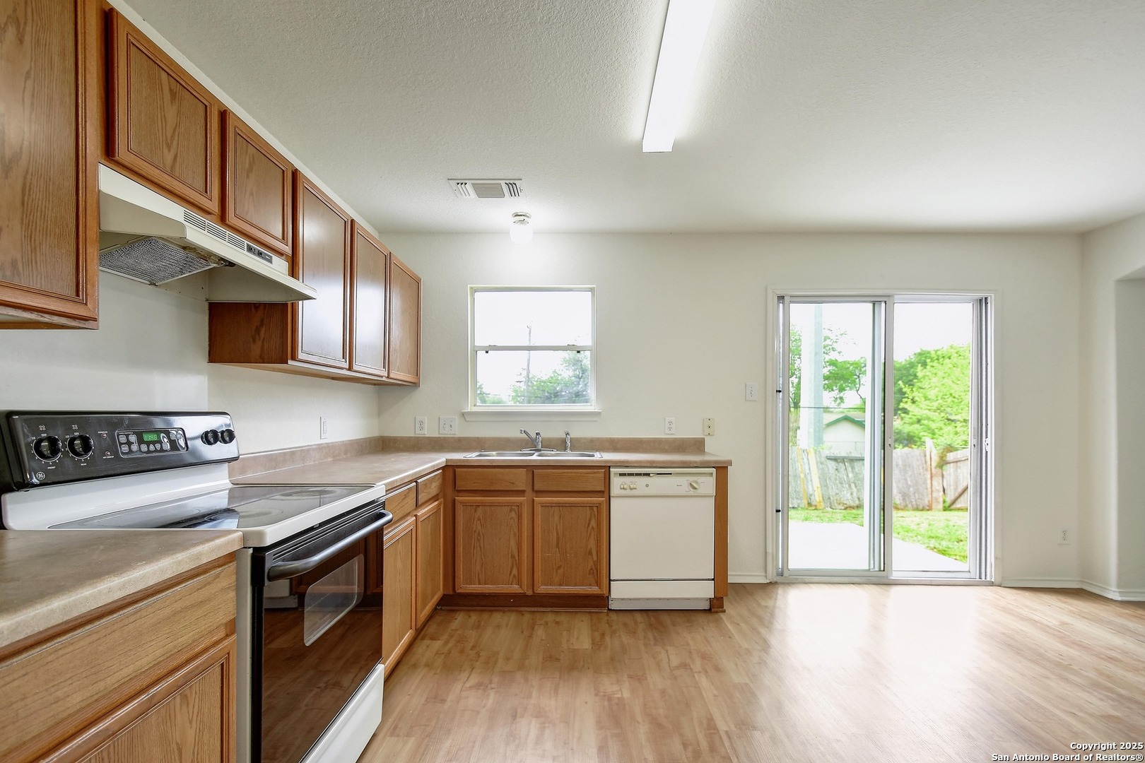 8438 Adams Hill Drive San Antonio TX 78227