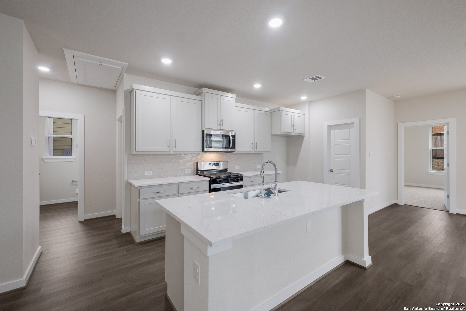6022 Calgary Park San Antonio TX 78233