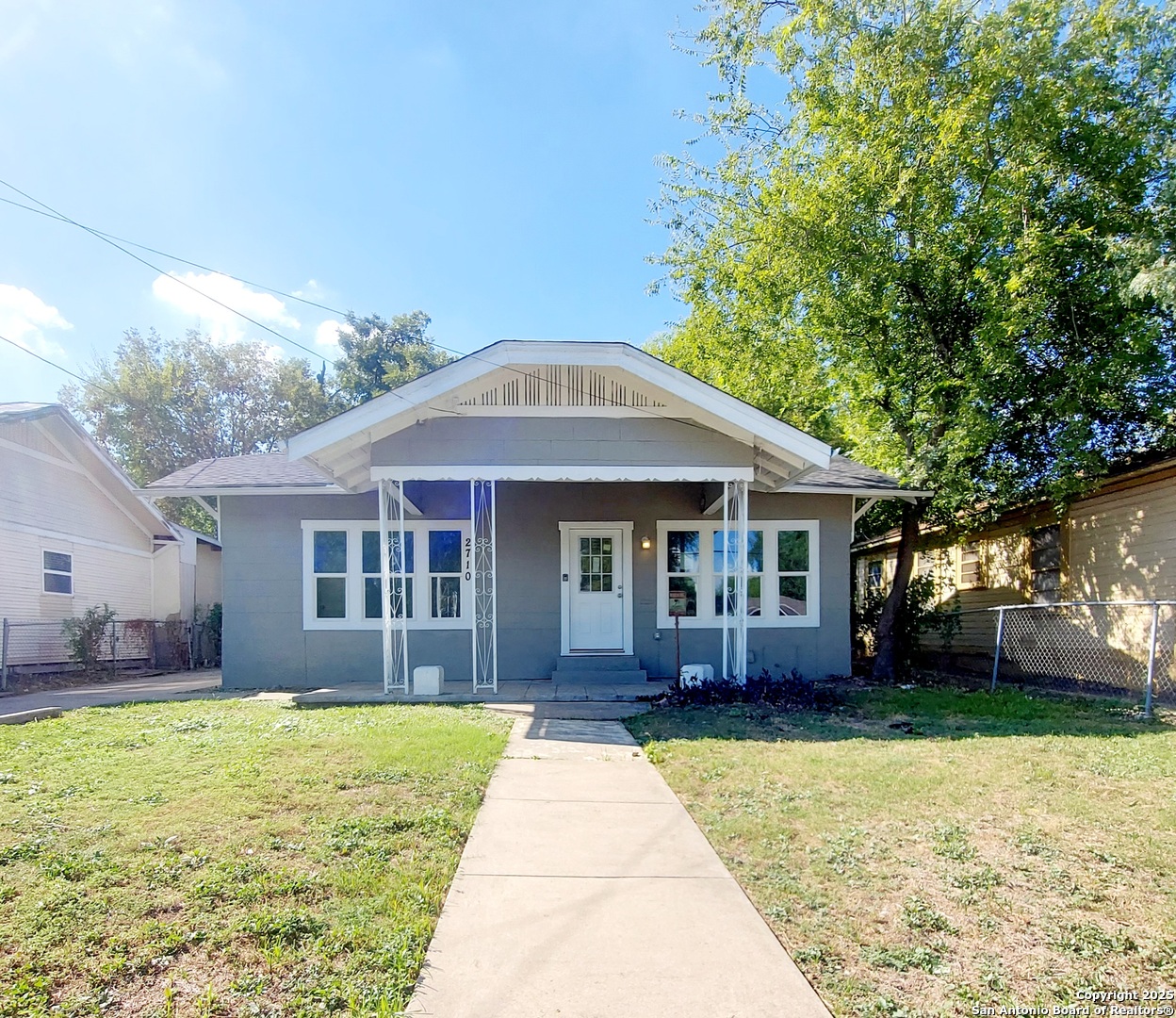 2710 E Houston Street San Antonio TX 78202