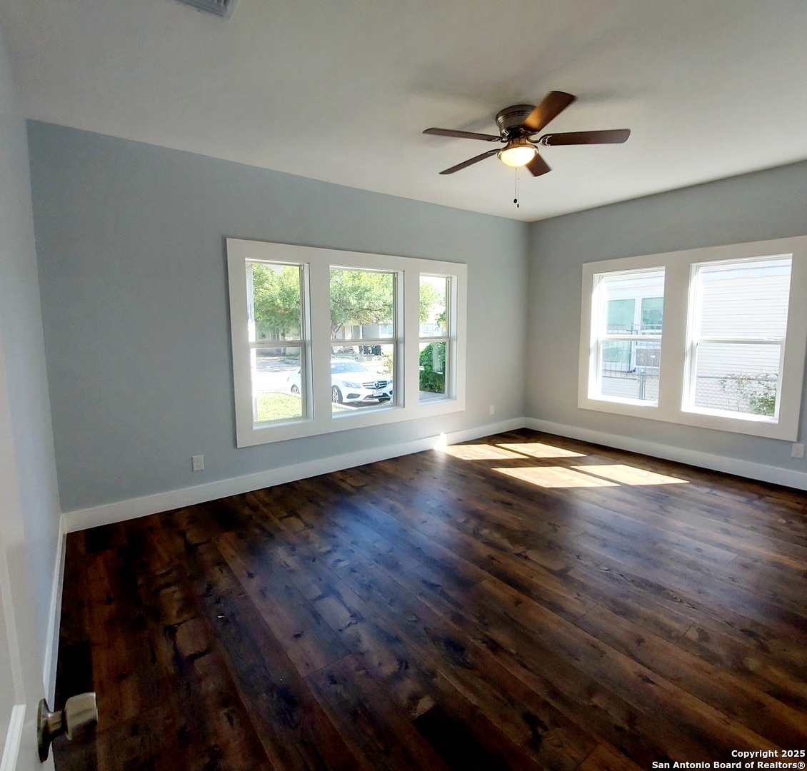 2710 E Houston Street San Antonio TX 78202
