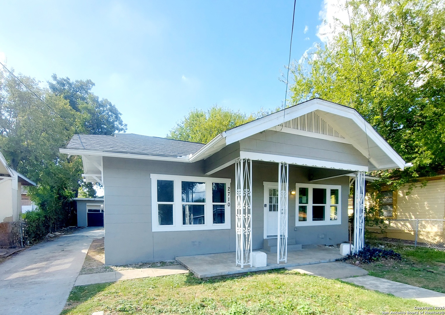 2710 E Houston Street San Antonio TX 78202
