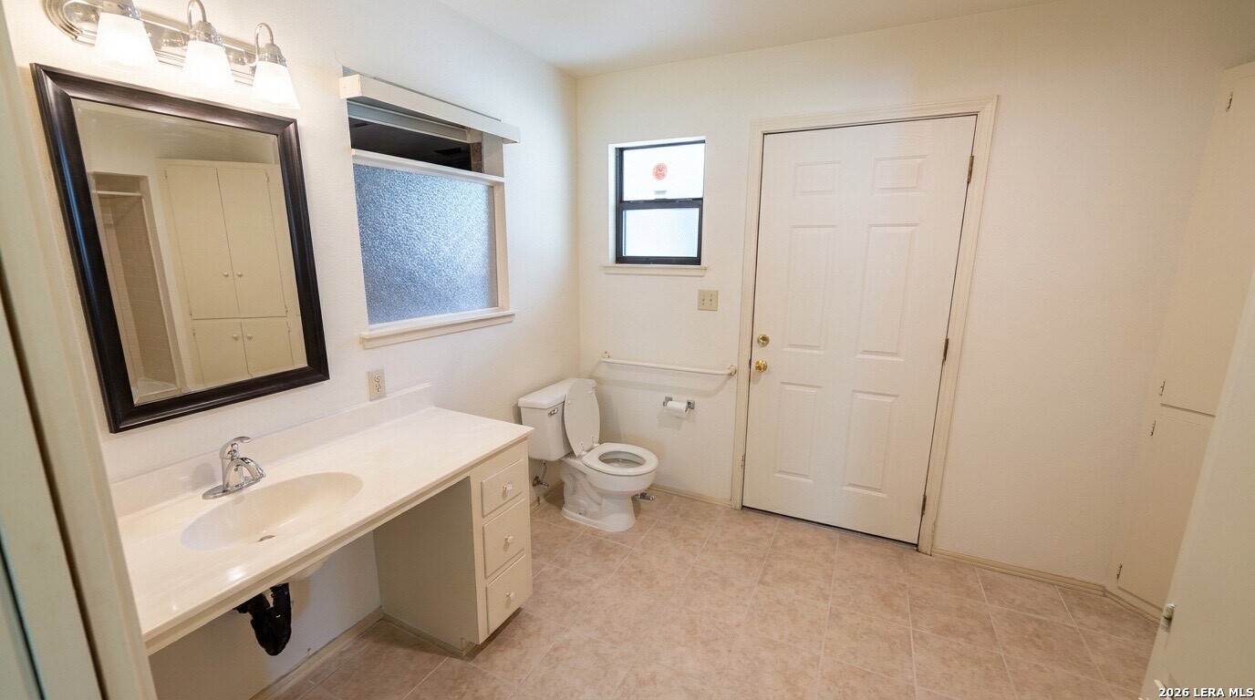 5039 Galahad Drive San Antonio TX 78218