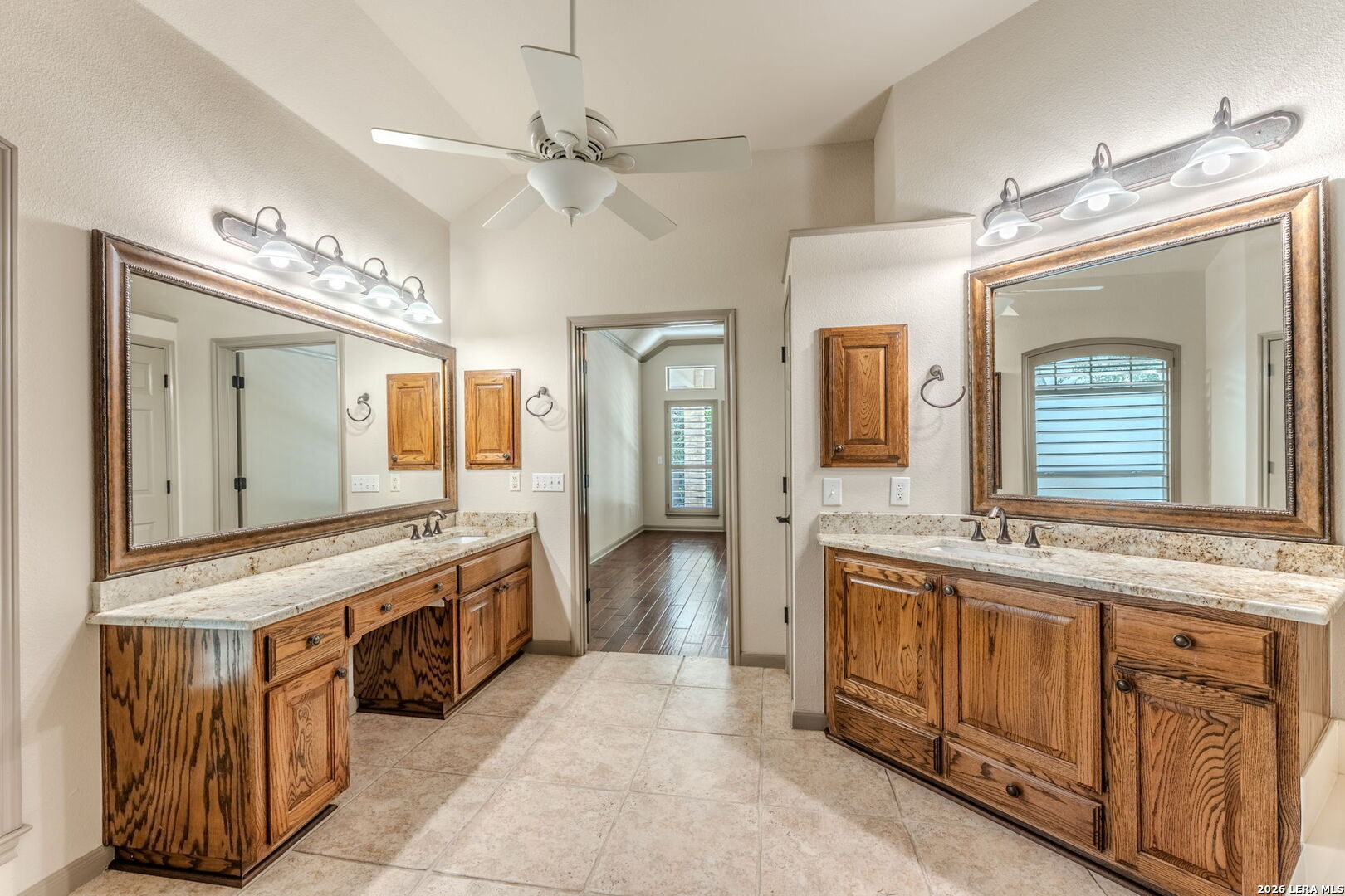 1719 Sandringham San Antonio TX 78258