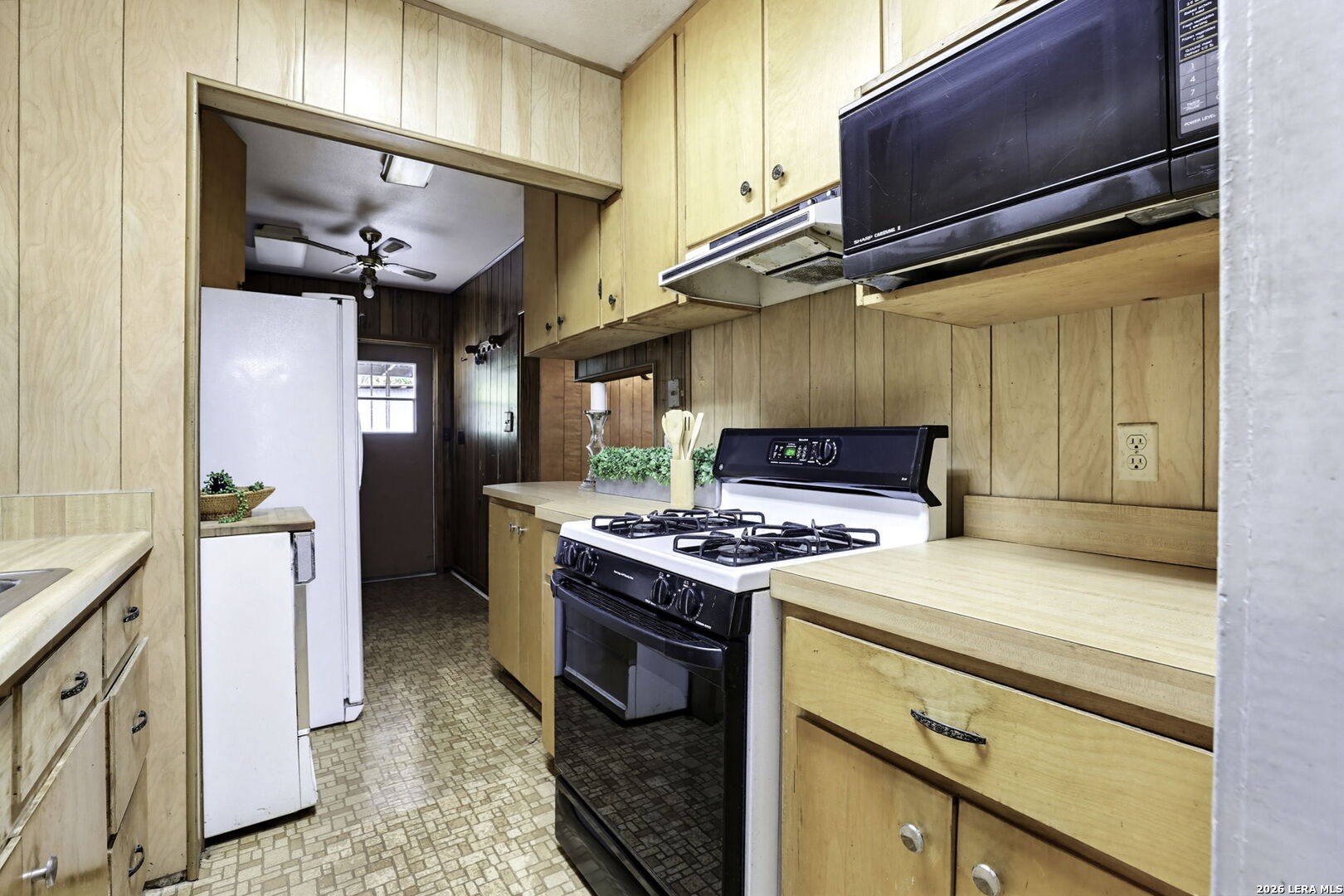 4419 Boxwood San Antonio TX 78222