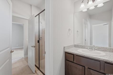 400 Seibel Way Universal City TX 78148