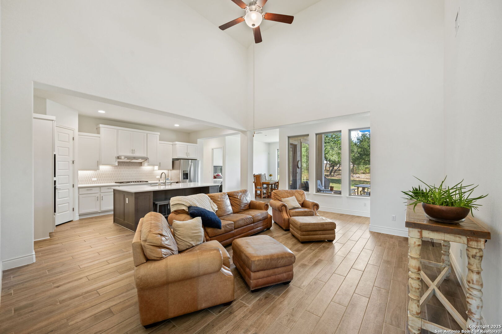 1431 Lyme Park Bulverde TX 78163
