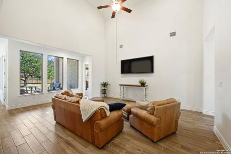 1431 Lyme Park Bulverde TX 78163