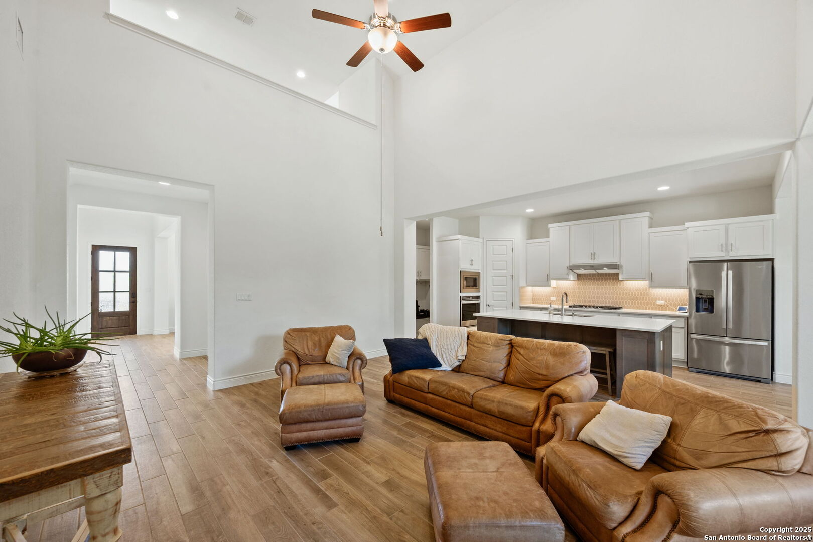 1431 Lyme Park Bulverde TX 78163