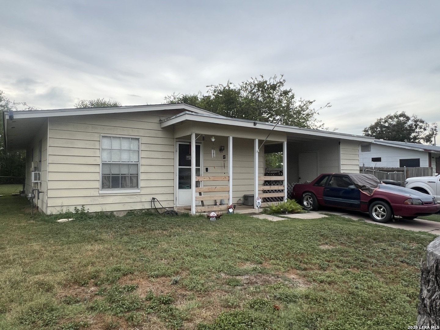 7411 Spur Valley Street San Antonio TX 78242