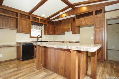 625 Pr 1517 Bandera TX 78003