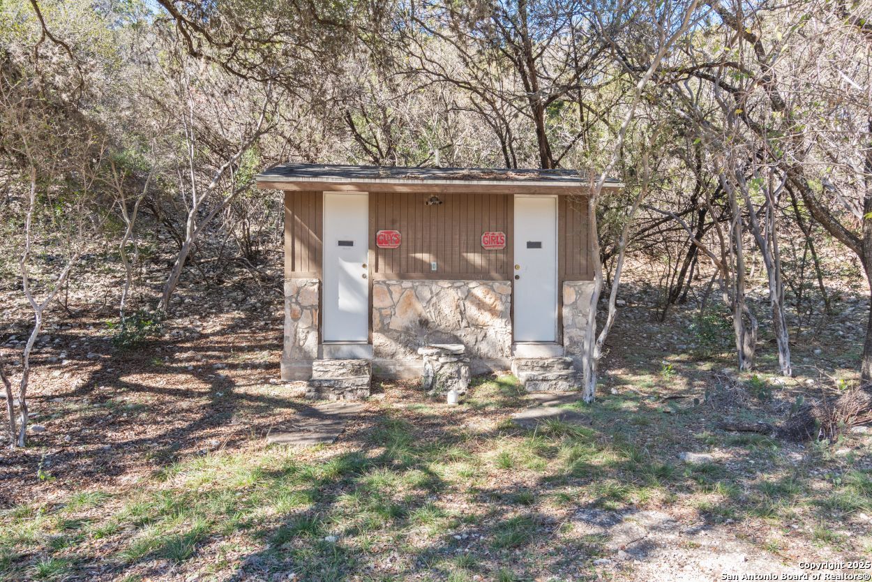000 Cat Claw Mountain Concan TX 78838