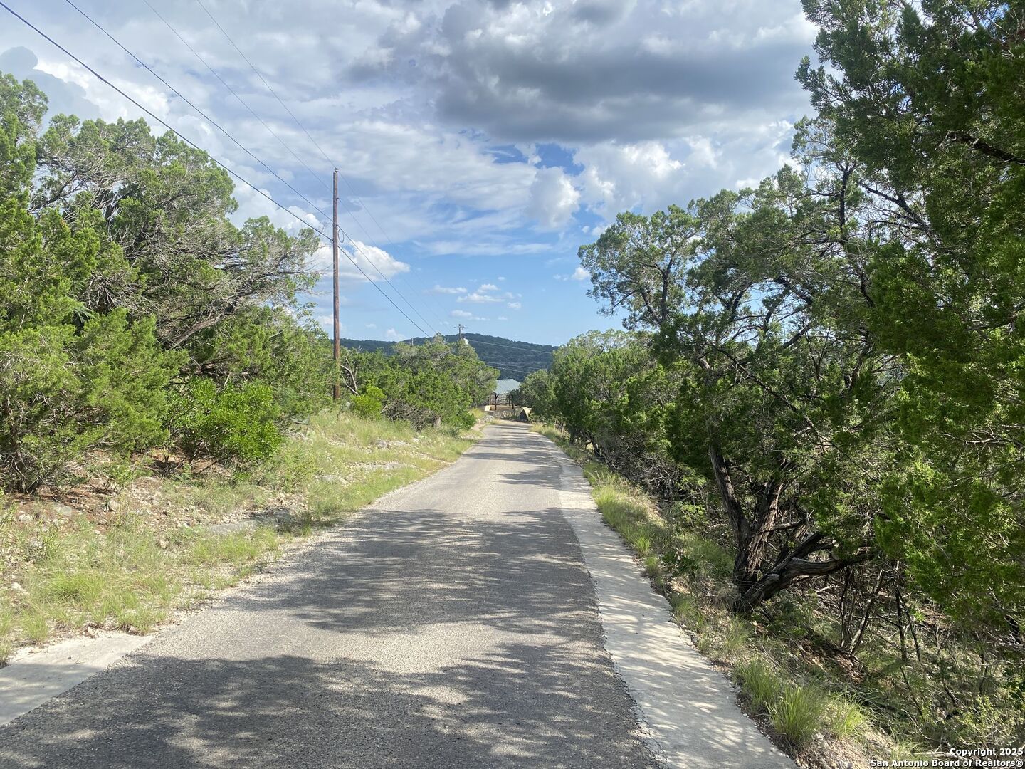 000 Cat Claw Mountain Concan TX 78838