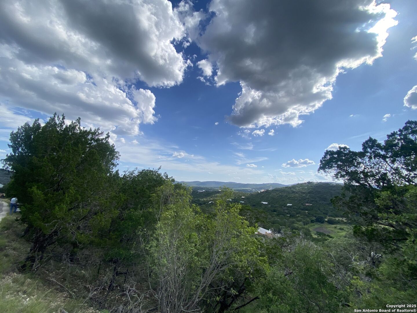 000 Cat Claw Mountain Concan TX 78838