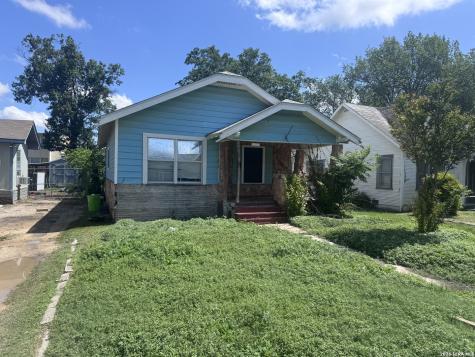 1751 W Kings Highway San Antonio TX 78201
