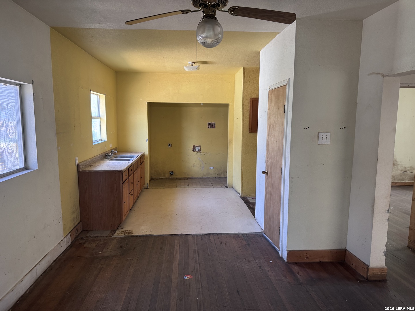 1751 W Kings Highway San Antonio TX 78201