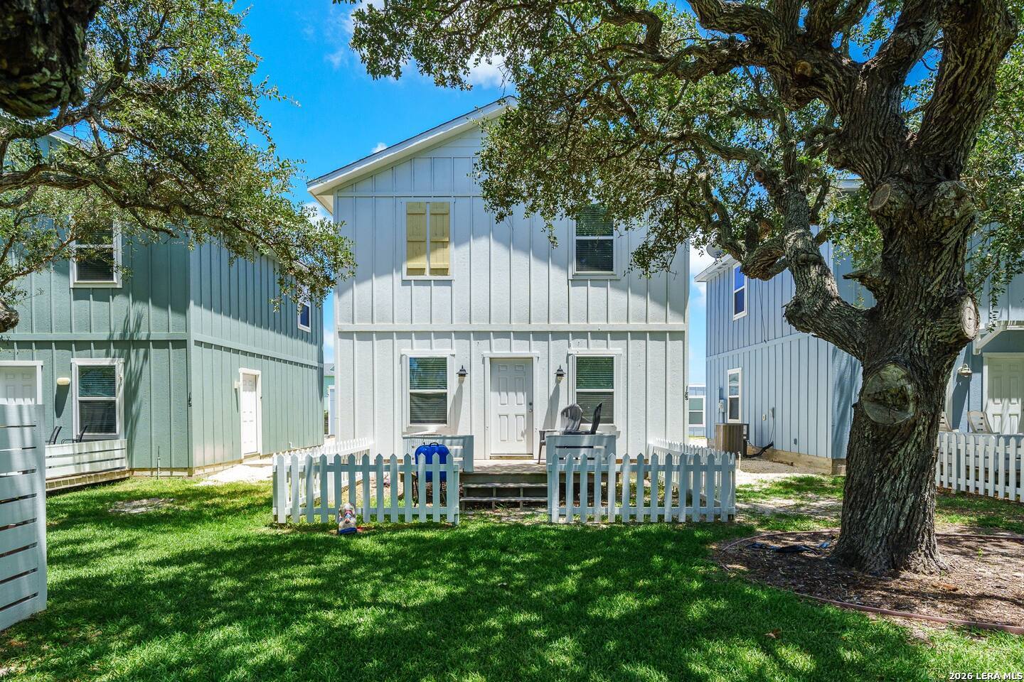 4212 Highway 35 Rockport TX 78382