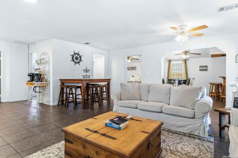 2481 Lakeshore Drive Canyon Lake TX 78133