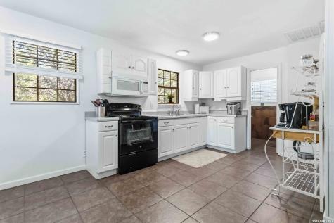2481 Lakeshore Drive Canyon Lake TX 78133