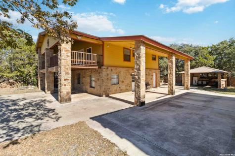 2481 Lakeshore Drive Canyon Lake TX 78133