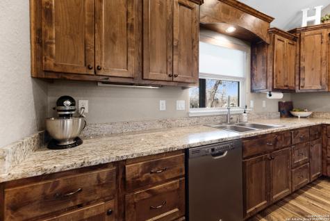 192 Great Oaks Boulevard La Vernia TX 78121